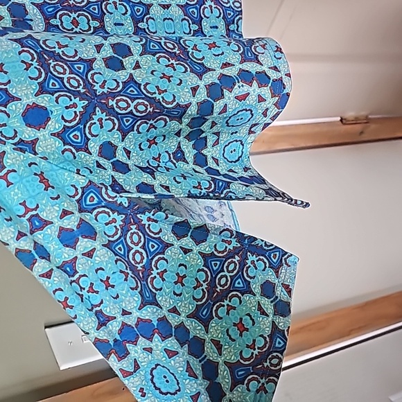 LuLaRoe perfect tee XS - Picture 4 of 4